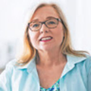 Meet your Posher, Connie